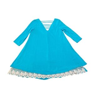 Umgee Lace Hem Trim Short Sleeve Tunic Top Size Small NWT Blue V-neck Stretch